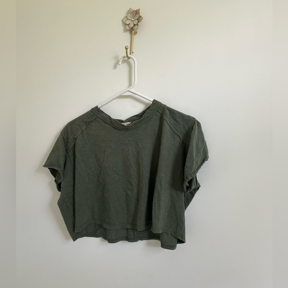 green crop top